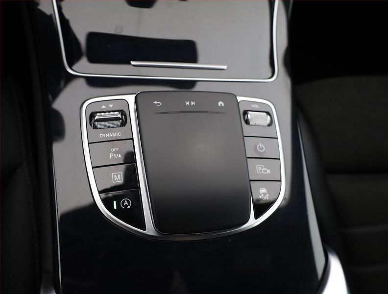 Mercedes-Benz GLC (2023) 220 d 4MATIC - fotka 11 z 18