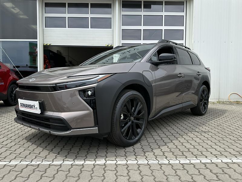 Toyota bZ4X (2026) Touring AWD - Executive 74kWh  - fotka 2 z 44