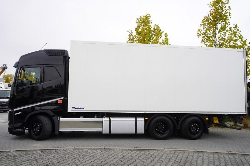Volvo FH (2023) 500 6x2 / KRONE 18 EPAL  - fotka 2 z 24
