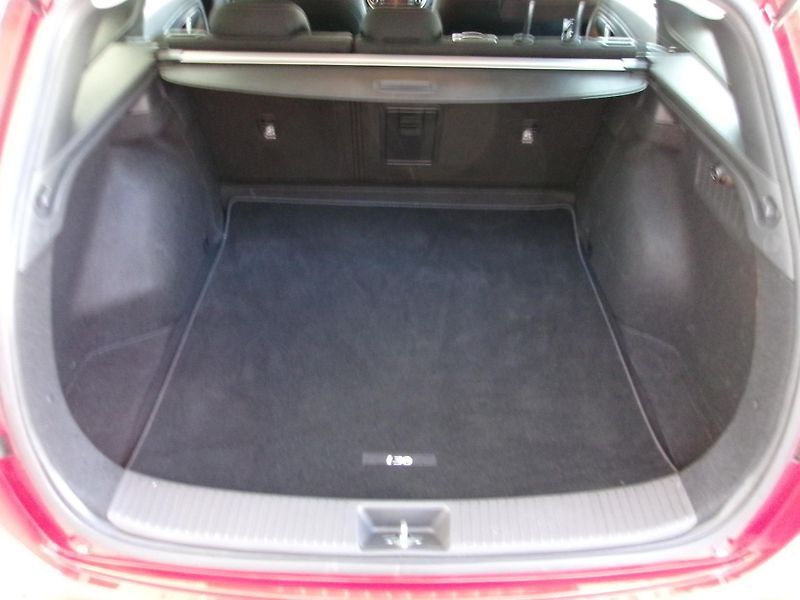 Hyundai i30 (2023) 1.0T-GDi 88kW SMART NAVI - fotka 7 z 20