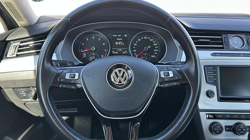 Volkswagen Passat (2017) 1,4 TSI DSG Comfortline - fotka 12 z 25