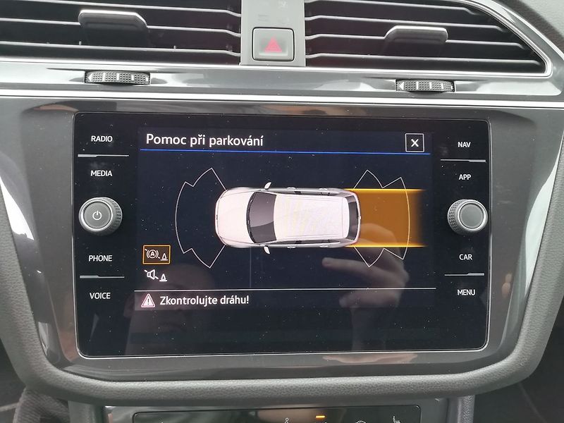 Volkswagen Tiguan Allspace 1,5 TSI DSG Life 110 kW - fotka 15 z 23