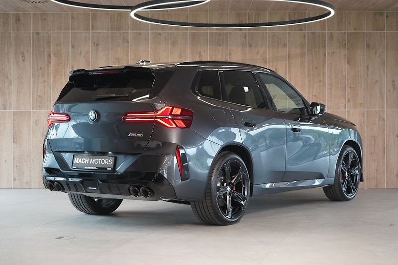 BMW X3 M50 xDrive, Nezávislé, Tažné - fotka 9 z 50