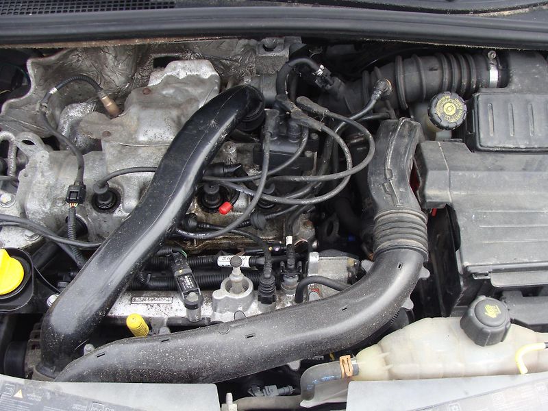 Renault Clio 1.2i, 74 kW, klimatizace - fotka 21 z 22