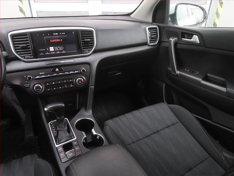 Kia Sportage (2021) 1.6 CRDi MHEV, Automat, Navi - fotka 8 z 22