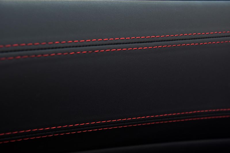 Peugeot RCZ 1.6 T GT-LINE RED CARBON, NAVI - fotka 10 z 47