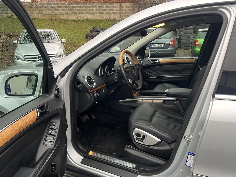 Mercedes-Benz GL (2006) 500 LPG 285 Kw 7 MÍST AKCE!! - fotka 8 z 15