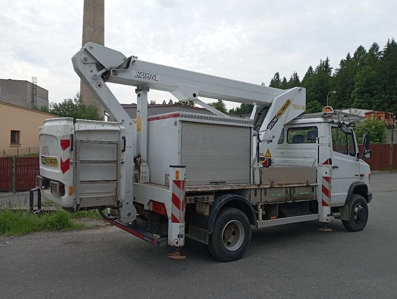 Mercedes-Benz (2009) vario 4x4 plošina - fotka 10 z 20