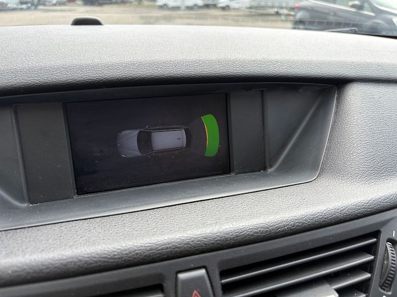 BMW X1 18i, 110kW, sDrive, Automat - fotka 13 z 21