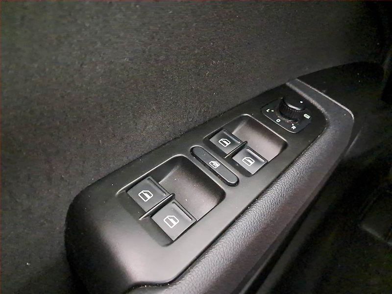 Škoda Superb (2010) 1.4 TSI, Navi, Xenony - fotka 20 z 23