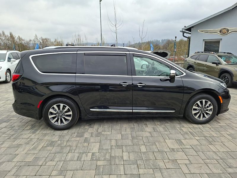 Chrysler Pacifica (2021) 3,6 LIMITED,HYBRYD, REZERVACE  - fotka 8 z 38