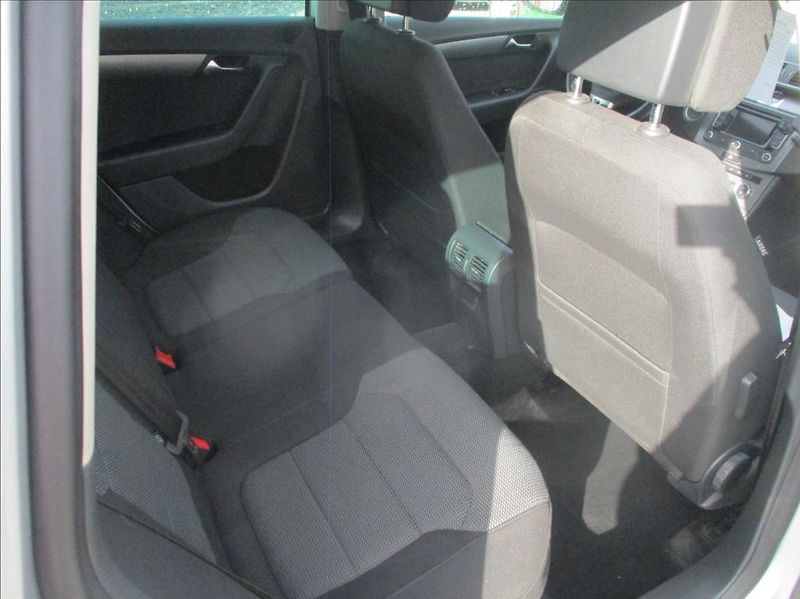 Volkswagen Passat 1,4 TSI,DSG,aut.klima,Navi, - fotka 11 z 47