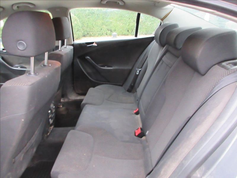 Volkswagen Passat 2,0 TDi, 103 Kw, Vada Turba, N - fotka 15 z 21