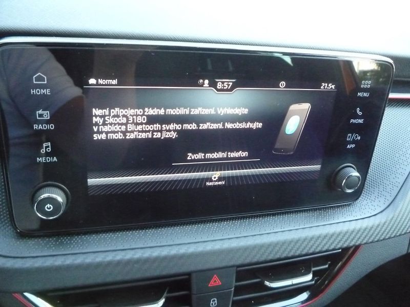 Škoda Kamiq (2025) 1,5TSi 110kW DSG MONTE CARLO - fotka 15 z 25