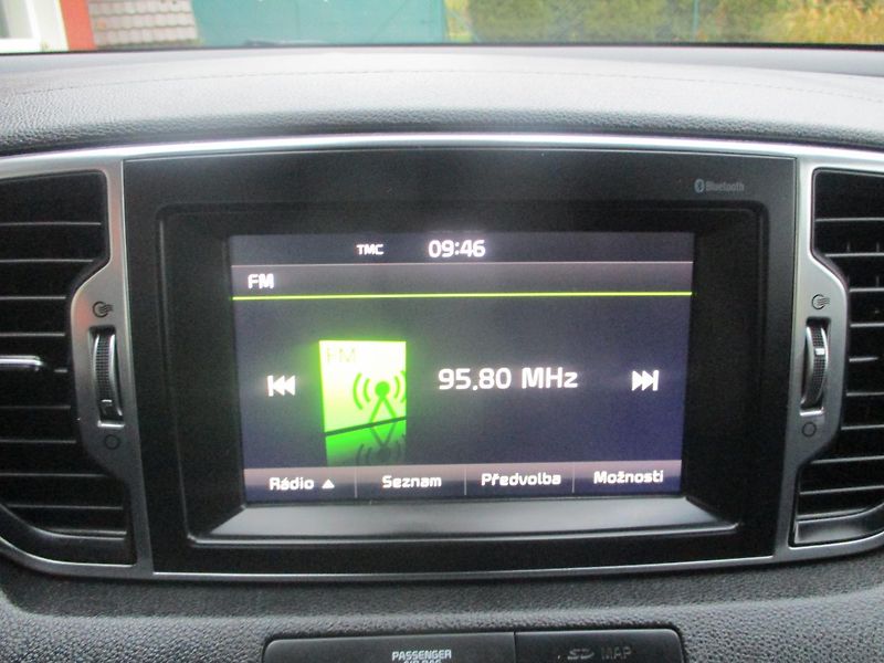 Kia Sportage 2.0 CRDi 4x4 ČR - fotka 20 z 32