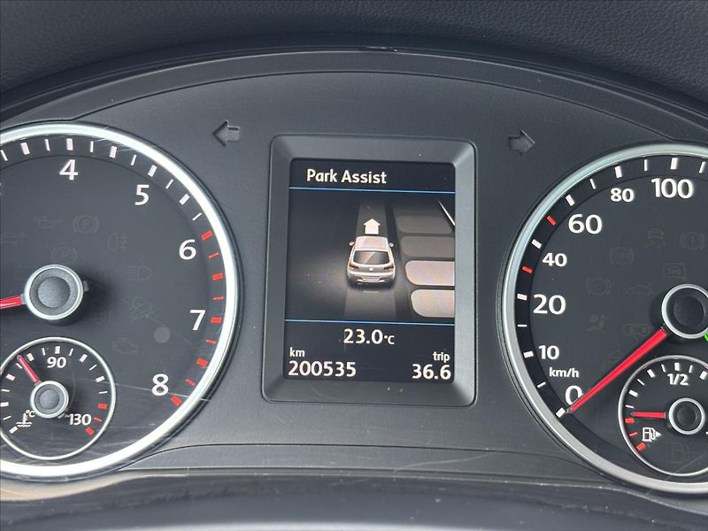 Volkswagen Tiguan 2,0 TSi 4x4 AT R-Line TOP STAV - fotka 36 z 40
