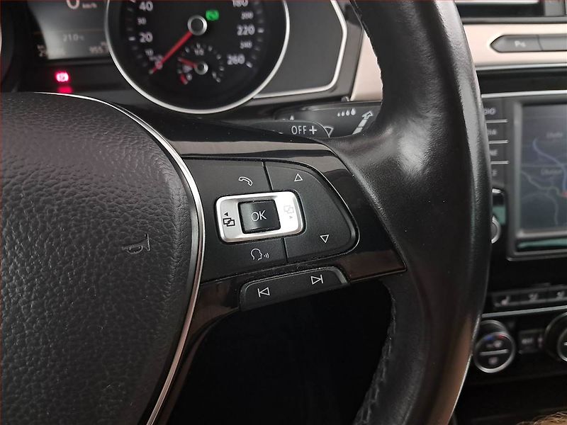 Volkswagen Passat (2015) 2.0 TDI, Automat, Serv.kniha - fotka 19 z 20
