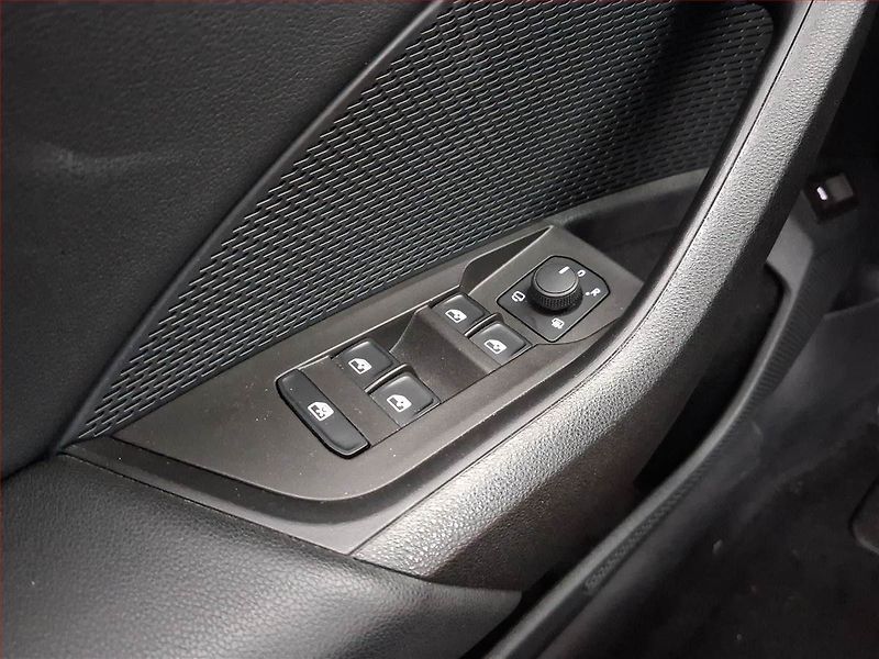 Škoda Octavia (2024) 2.0 TDI - fotka 18 z 20