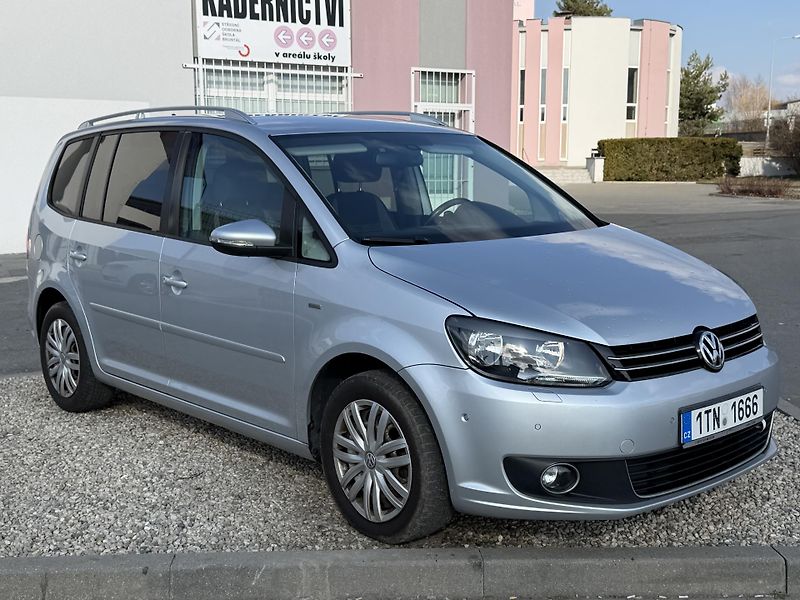 Volkswagen Touran 1,6 TDi/77kW - Webasto,TZ,... - fotka 1 z 60