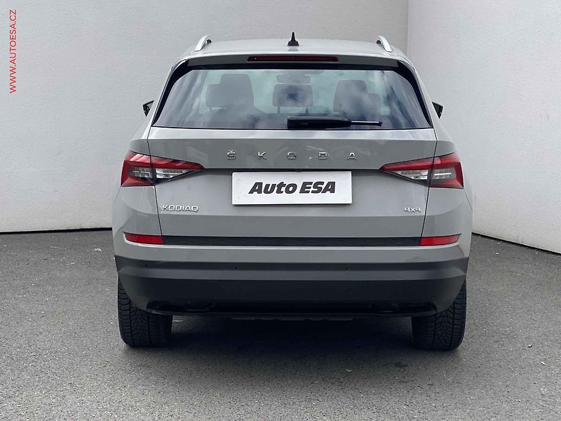 Škoda Kodiaq (2021) 2.0 TSi 4x4, 1.maj,ČR, Style - fotka 5 z 21