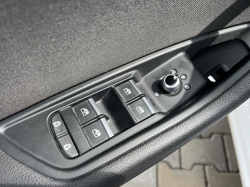 Audi A4 Avant (2022) 2.0 TDI - fotka 23 z 33