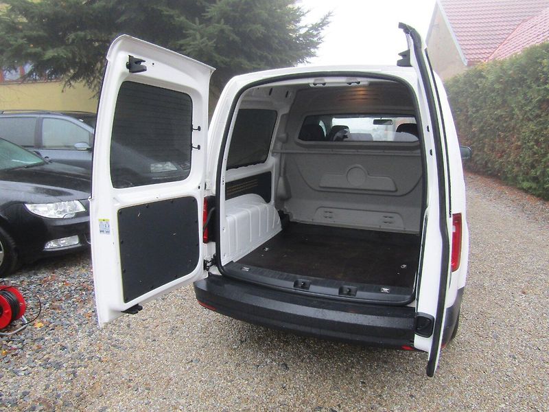 Volkswagen Caddy (2016) MAXI 2.0 TDI 75kW  NOVÁ SPOJKA - fotka 22 z 35