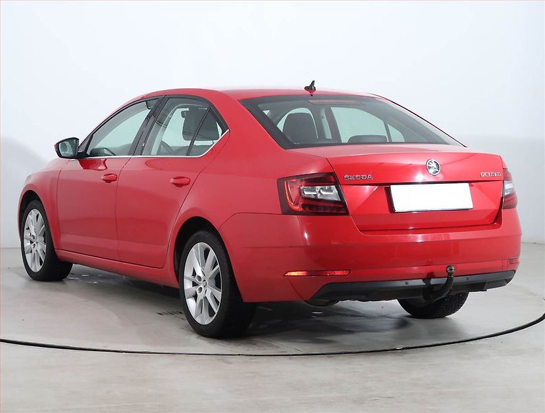 Škoda Octavia (2018) Style Plus 2.0 TDI, Automat - fotka 4 z 23