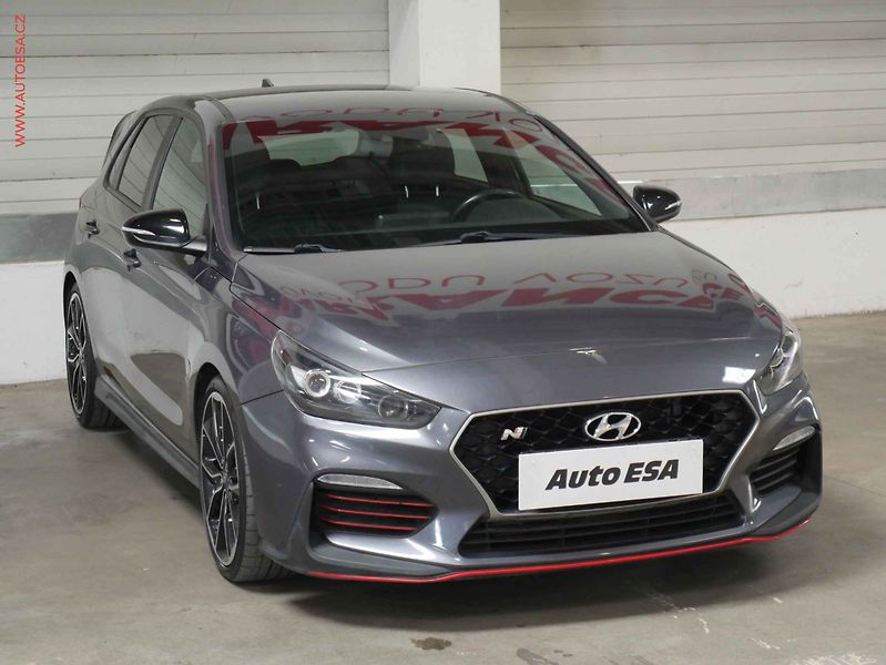 Hyundai i30 (2018) 2.0T-GDi, 1.maj, LED, navi - fotografie inzerátu