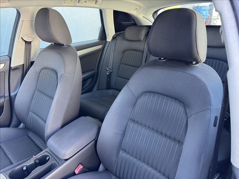 Audi A4 1,8 TFSi tažné 1.maj původ ČR - fotka 21 z 50