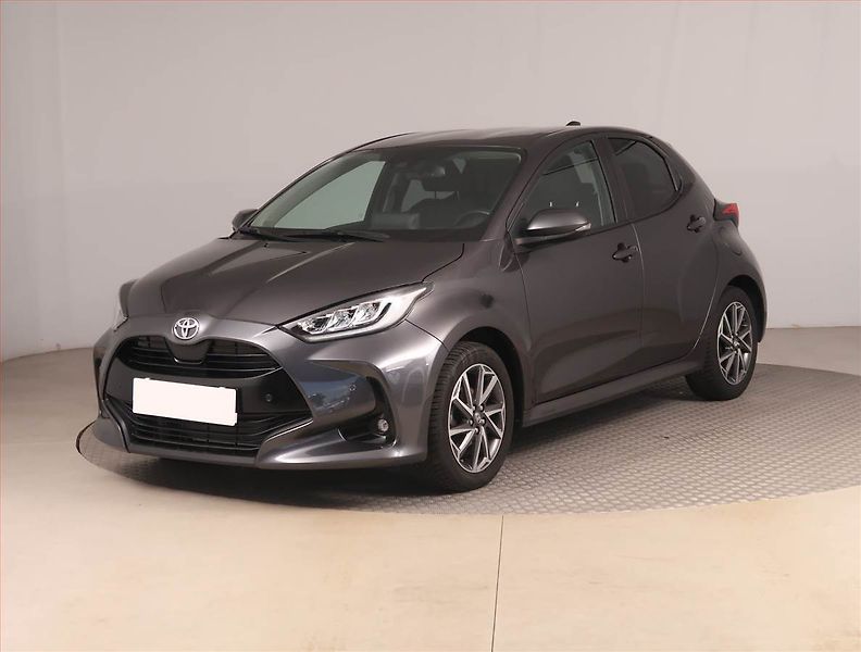 Toyota Yaris (2022) 1.5 VVT-i, ČR,1.maj, Tempomat - fotka 2 z 17