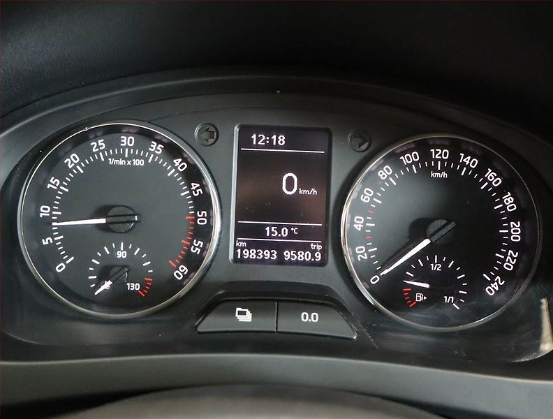 Škoda Rapid (2014) Spaceback 1.6 TDI - fotka 11 z 17