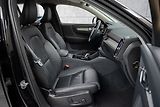 Volvo XC40 B4 AWD KAMERY360*HARMAN*ČR 1.M - náhled 12