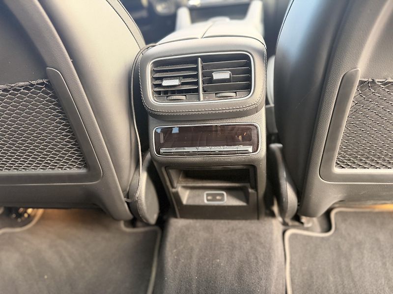 Mercedes-Benz GLS (2024) 450D AMG E-ACTIVE BODY MAX zár - fotka 18 z 30