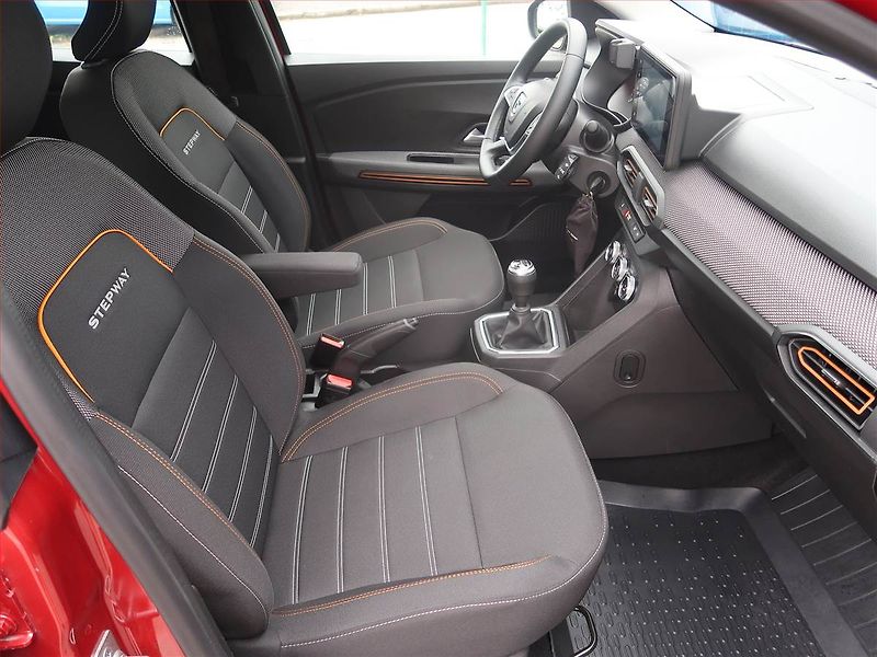 Dacia Sandero (2022) Stepway Comfort 1.0 TCe, LPG - fotka 9 z 20
