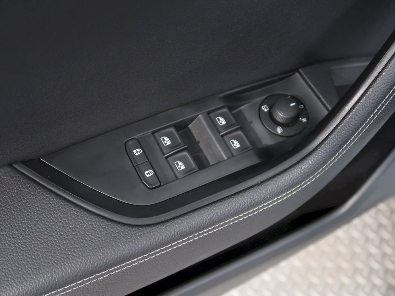 Škoda Superb (2021) STYLE 2.0TDI 147KW 4x4 DSG TAŽ - fotka 39 z 42