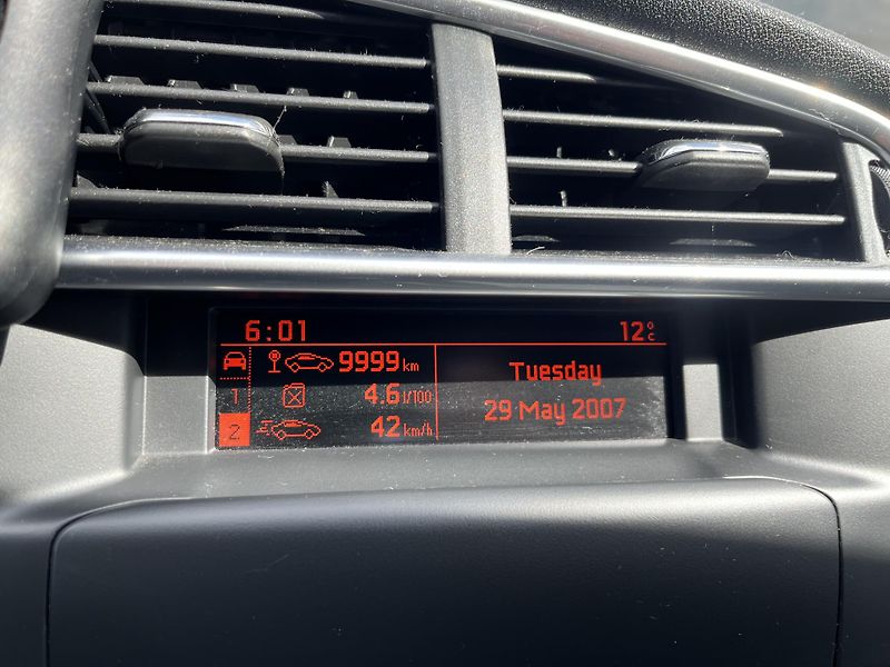 Citroën C4 (2011) 1.6 HDI 90k Collection Euro 5 - fotka 14 z 17