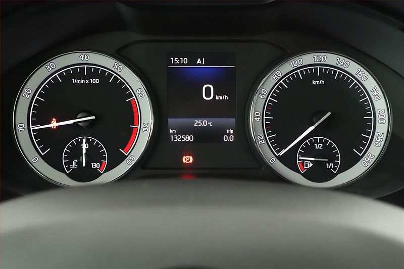 Škoda Karoq (2018) Ambition 1.0 TSI, Tempomat - fotka 8 z 19