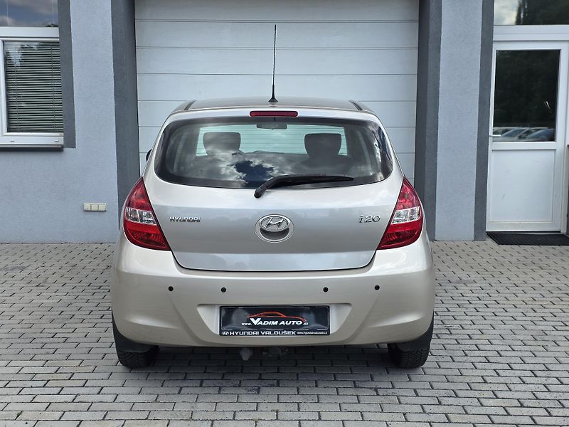Hyundai i20 (2011) 1.2i 57kW P.SENZORY ČR NOVÉ - fotka 6 z 17