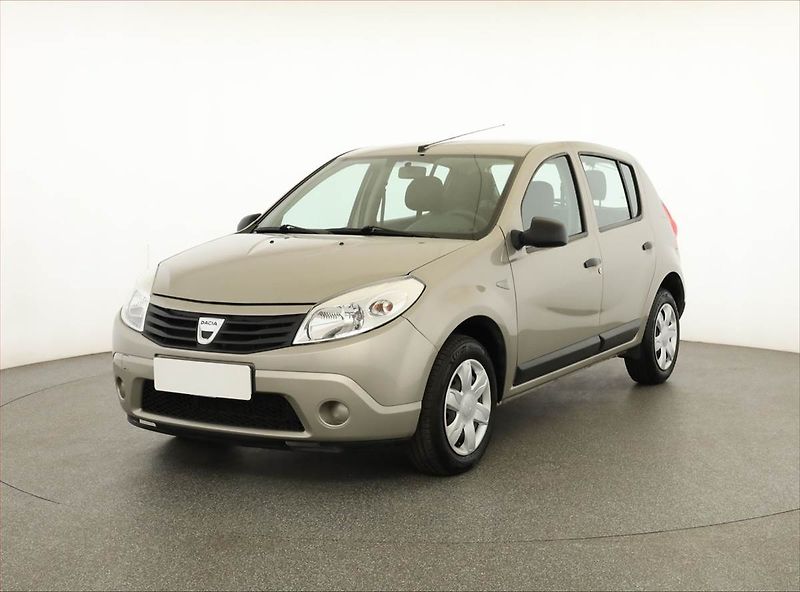 Dacia Sandero (2011) 1.2 16V, po STK, zamluveno - fotka 2 z 15