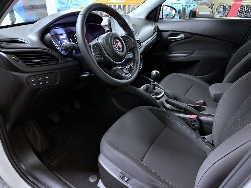 Fiat Tipo (2024) SW 1.6 MultiJet 130k MT6 Urban - fotka 6 z 18