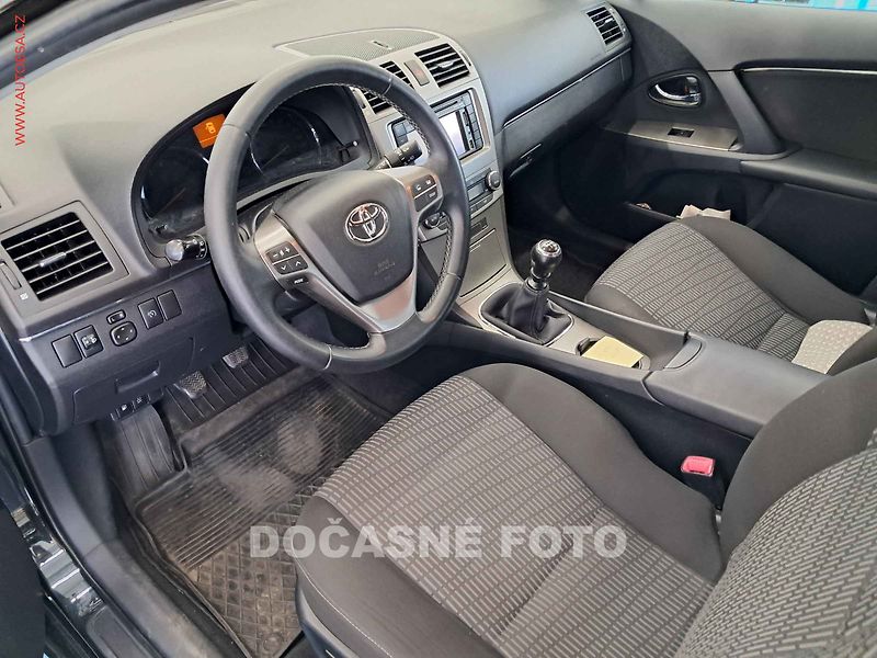 Toyota Avensis (2010) 1.8i - fotka 3 z 3