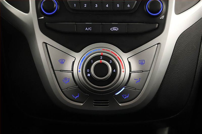 Hyundai ix20 (2014) 1.6 CRDi, Tažné, jezdí výborně - fotka 11 z 15