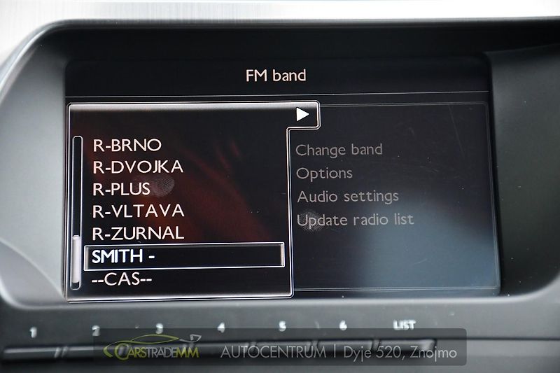 Citroën DS5 2.0HDi PANORAMA KESSY - fotka 37 z 46