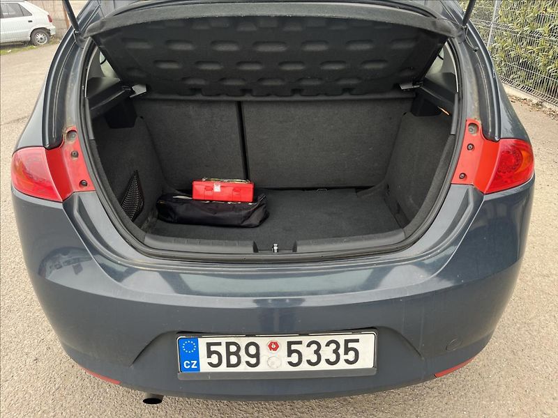 Seat Leon 1,4 MPi 63KW KLIMA ČR - fotka 28 z 30