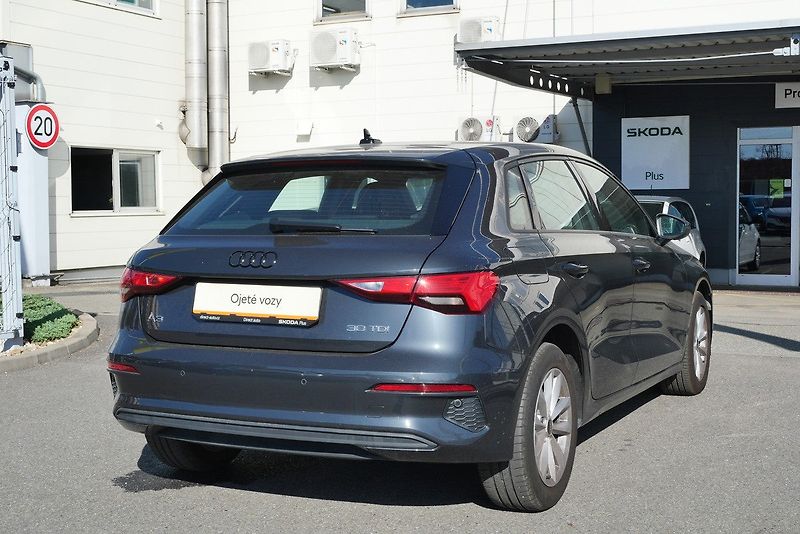 Audi A3 - fotka 2 z 6