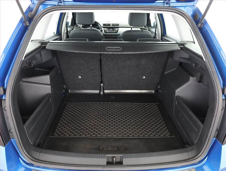 Škoda Fabia (2017) 1.0 TSI, Serv.kniha, Tempomat - fotka 16 z 16