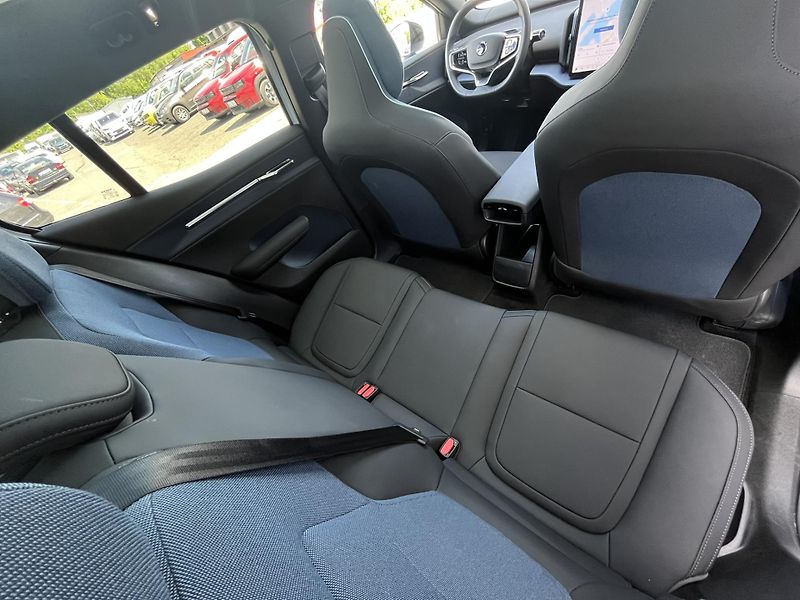 Volvo EX30 AWD Ultra Twin /TZ// 360 - fotka 24 z 51
