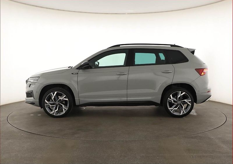 Škoda Karoq (2025) 1.5 TSI, Sportline, Navigace - fotka 3 z 20
