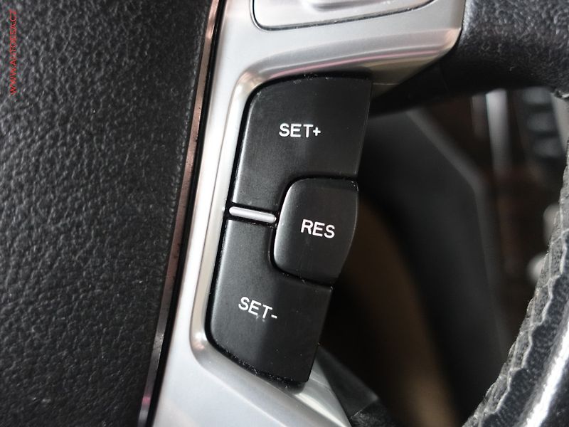 Ford Mondeo (2009) 2.0TDCi, AC, park.čidla - fotka 19 z 22