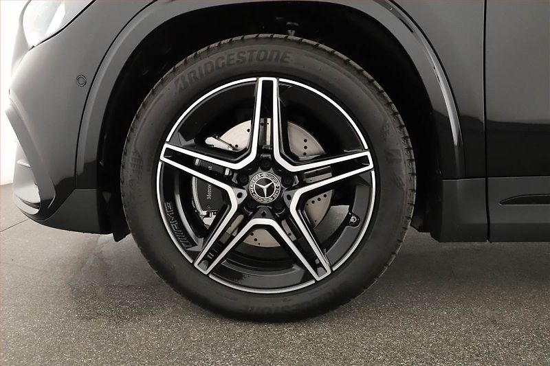 Mercedes-Benz GLA (2025) 200 d, AMG Line - fotka 26 z 28